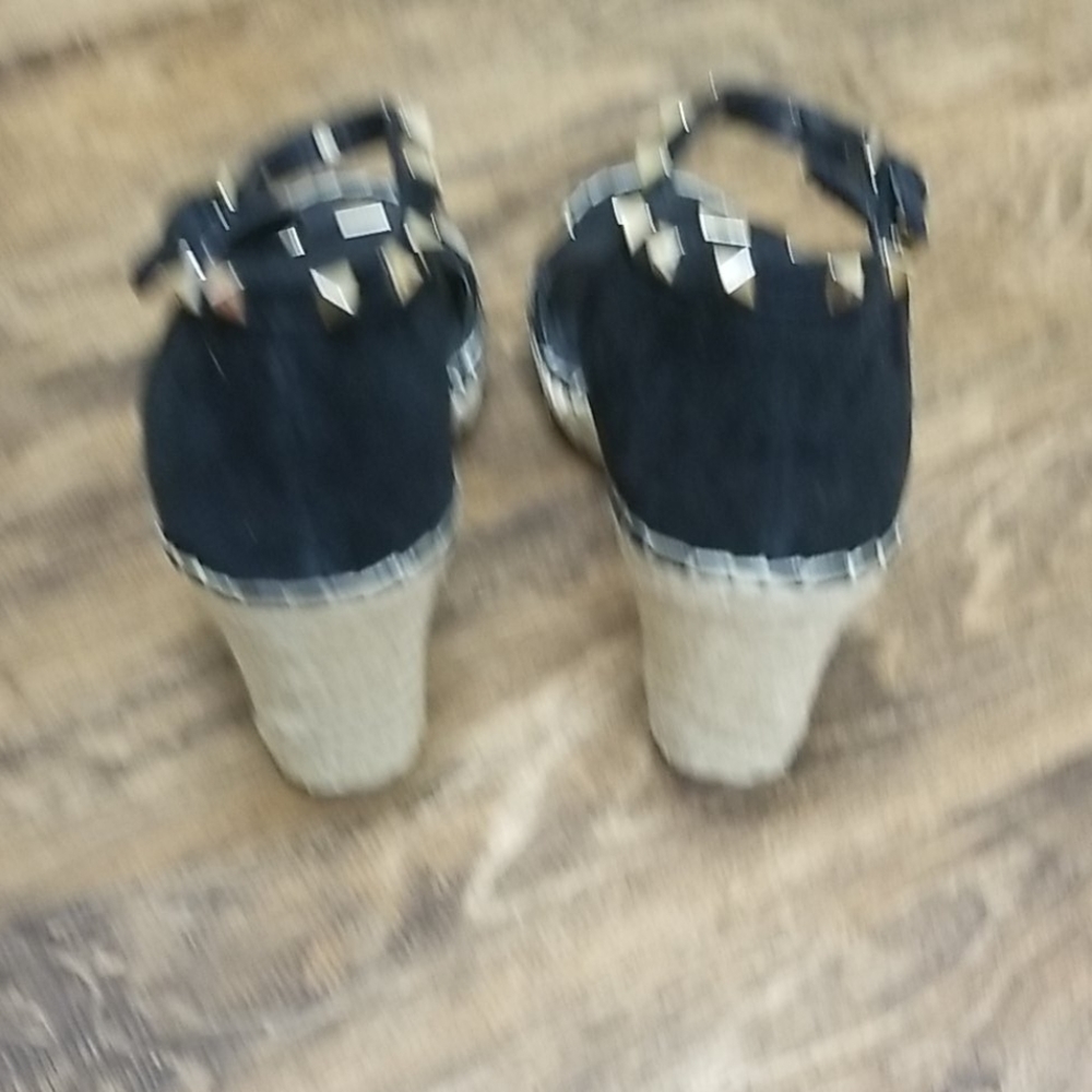 Marc Fisher Knoll Studded Wedge Sandals - Picture 4 of 4